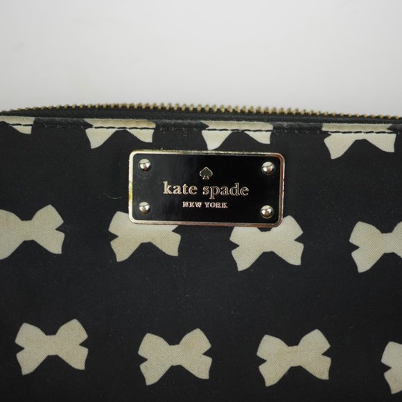 KATE SPADE New York wallet Black & beige bow print wallet full zip 7.5" x 4" - Picture 4 of 11